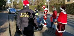 „Mikołajki i Dzień odblasku 2019” – wspólna akcja Straży Miejskiej, Policji i OPS - grafika